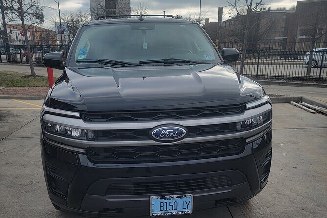 Seamless Chicago Airport Transfers with Deenil Experiences - Key Points