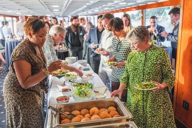 Seattle Buffet Dinner Cruise - The Experience in Detail