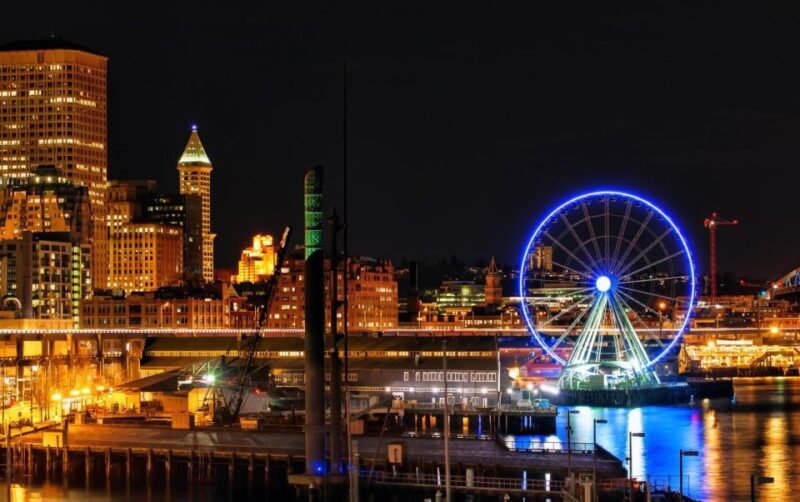 Seattle: Night Walking Tour with Space Needle - Discovering Seattle at Night: An In-Depth Look