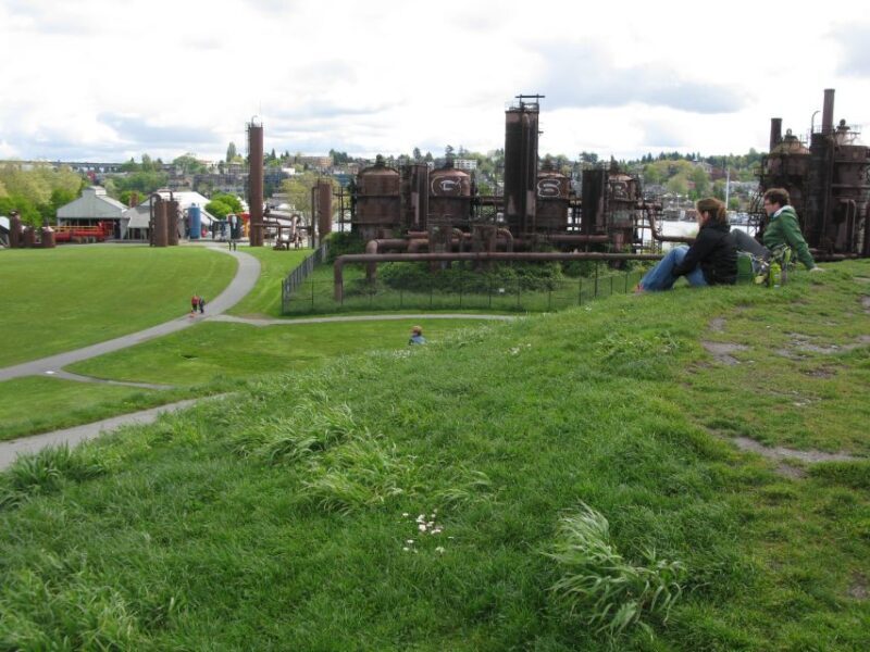 Seattle: Sightseeing Bus Tour with the Ballard Locks - Authentic Experiences and Hidden Details