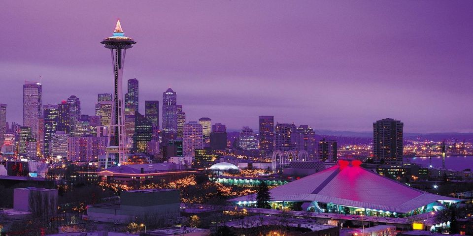 Seattle's Yuletide Magic: A Christmas Wonderland Tour - Luminous Space Needle Transformation
