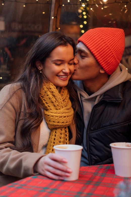 Seattle's Yuletide Magic: A Christmas Wonderland Tour - Unique Holiday Gifts and Delights