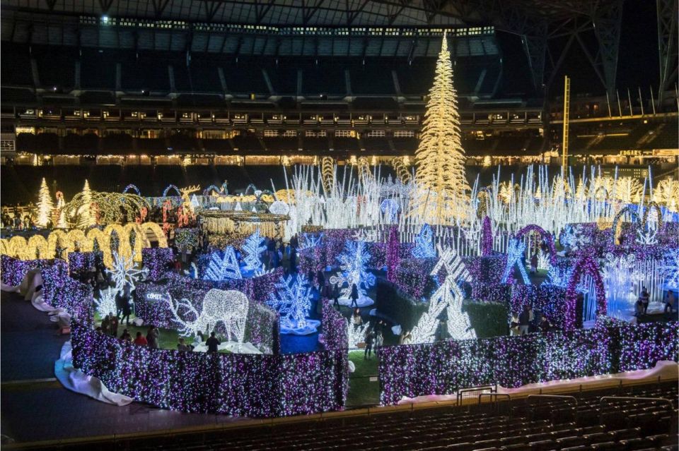 Seattle's Yuletide Magic: A Christmas Wonderland Tour - Duration, Language, and Booking Details