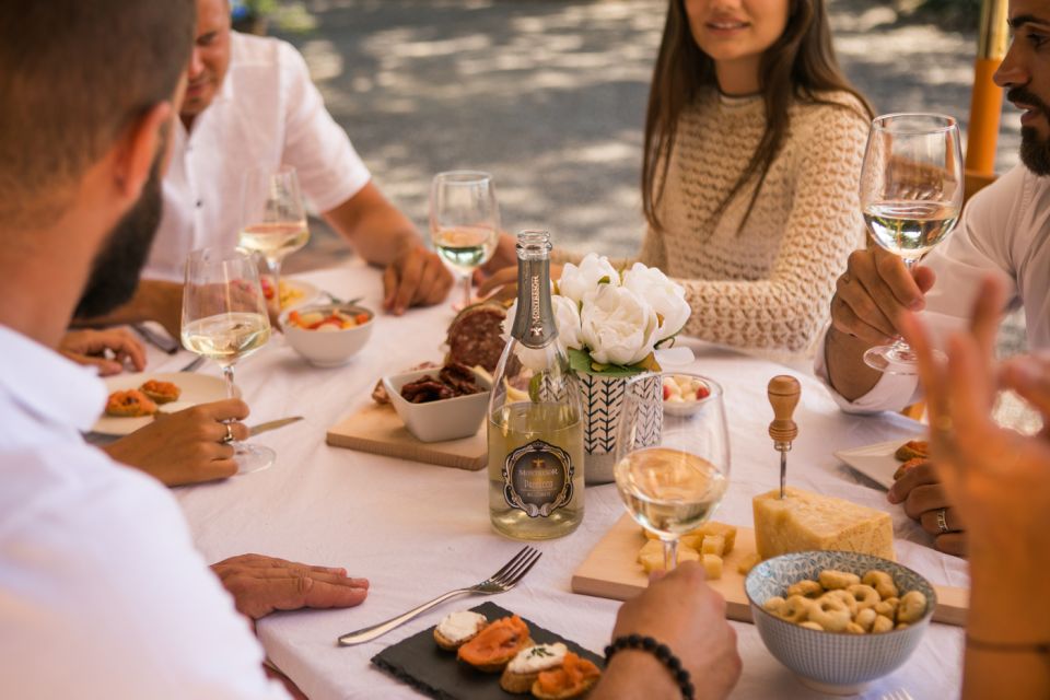 Secret Journey Between Prosecco, Lugana and White Wines - Booking Details