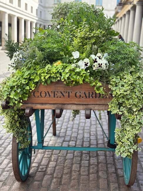 Secrets of London Covent Garden: Tour + Cocktail at Rules - Who Should Book This Tour?