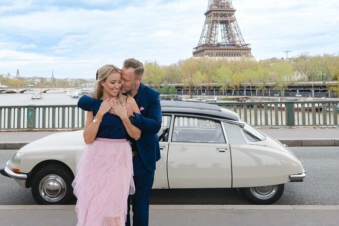 Secrets of Paris Tour in a Vintage Open-Top French Car Citroen DS - Key Points