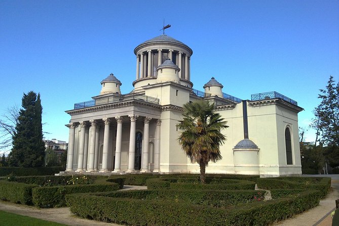 Secrets of Retiro Park in Madrid - 2 Hours Tour - Independent Exploration