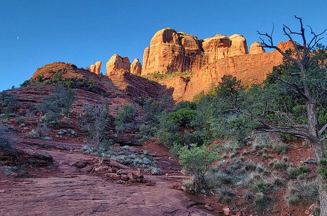 Sedona, Cathedral Rock Hiking Tour with a Private Guide - Transportation and Group Size