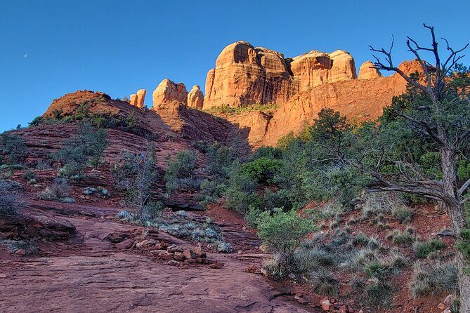 Sedona, Cathedral Rock Hiking Tour with a Private Guide - Who Should Consider This Tour?