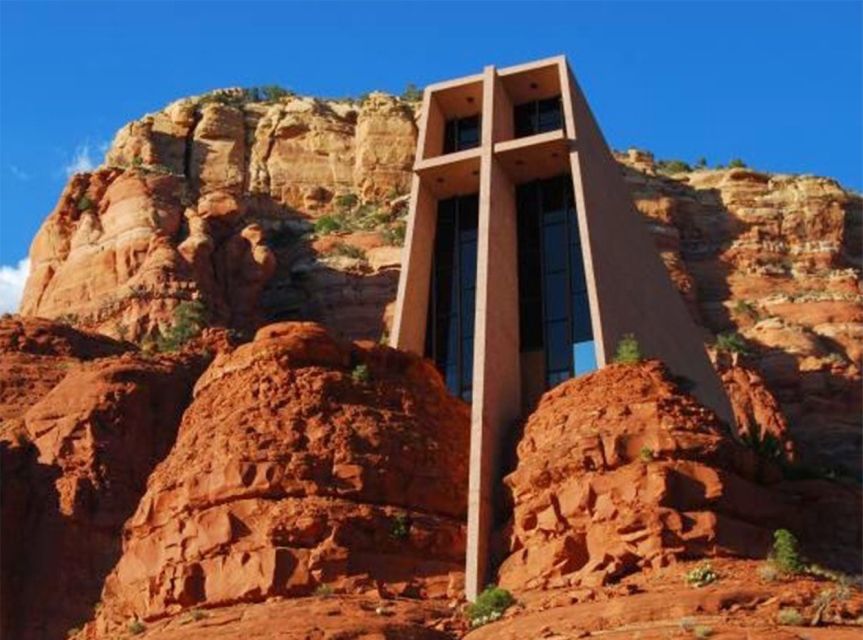 Sedona: Open-Air Van Tour With a Local Guide and 6 Stops - Visiting the Chapel of the Holy Cross