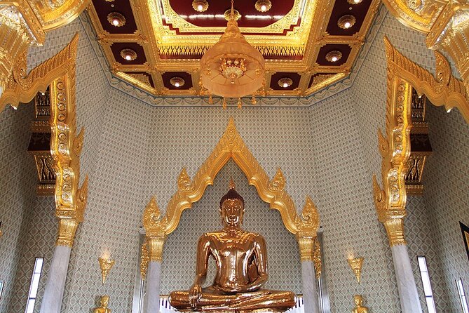 See Bangkok Your Way With a Personal Private Tour Guide - Meeting Your Tour Guide