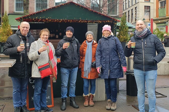 See Love Signs: an Inspiring Private Walking Tour in the Hagues Royal Quarter - Satisfied Customers