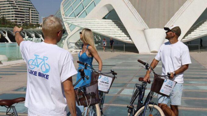 See Port Saplaya + City of Arts and Sciences on a Bike Tour - Explore Valencia by Bike