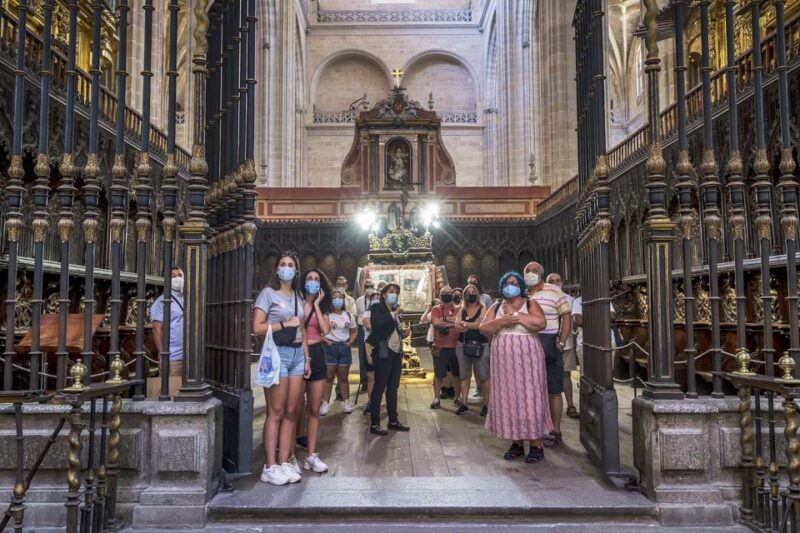 Segovia Cathedral Guided Tour - Tour Experience