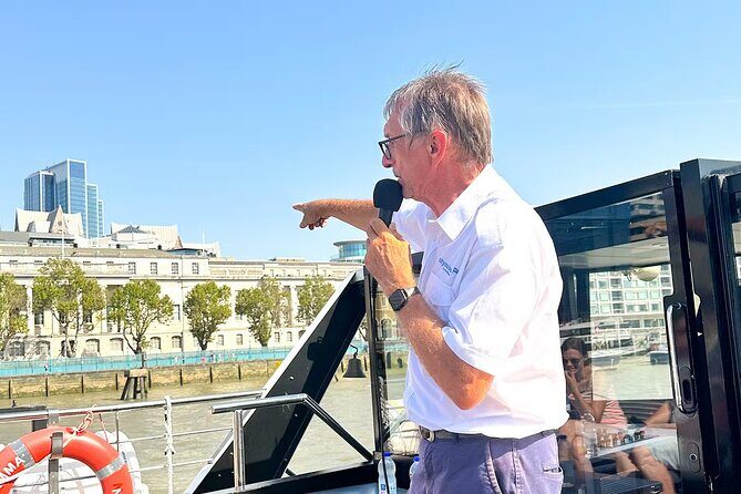 Seine River 1-Hour Sightseeing Cruise from the Eiffel Tower - Key Points