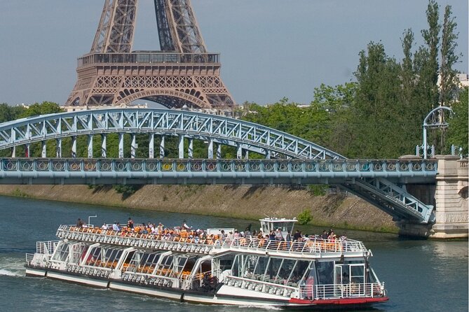 Seine River Cruise Flexible Ticket With Audio in Paris - 1 Hour - Accessibility and Comfort