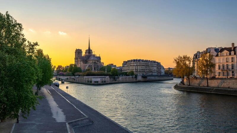 Seine River Cruise With Free Notre Dame Digital Audioguide - Key Points