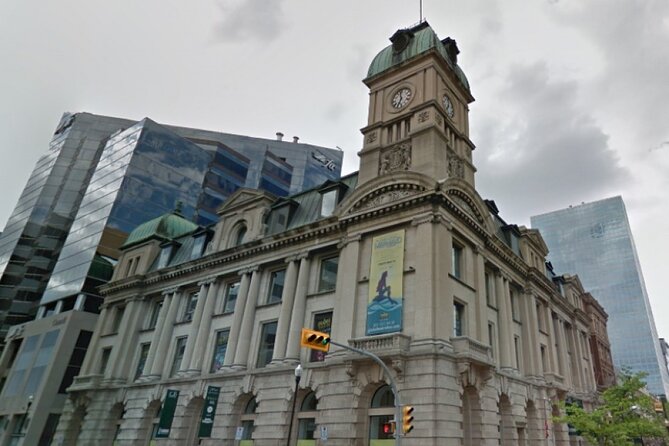 Self Guided Adventure Hunt: Regina The Queen City - Photographic Scavenger Hunt