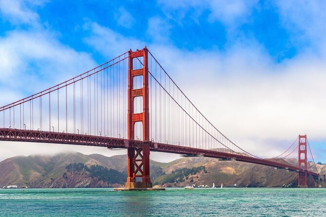 Self-Guided Audio Tour of the Golden Gate Bridge - Key Points of Interest Along the Route