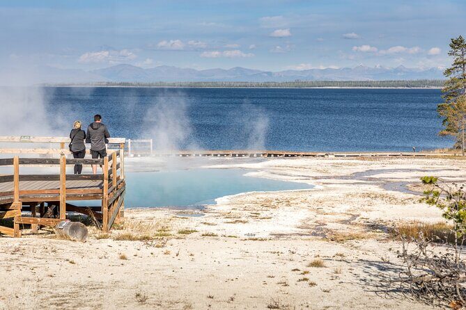 Self-Guided Audio Tour of Yellowstones West Thumb Basin - A Detailed Look at the West Thumb Basin Self-Guided Audio Tour