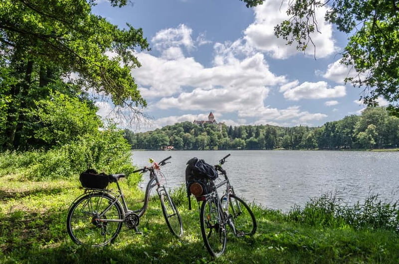 Self-Guided Bike Tour to Unetice Brewery - Key Points