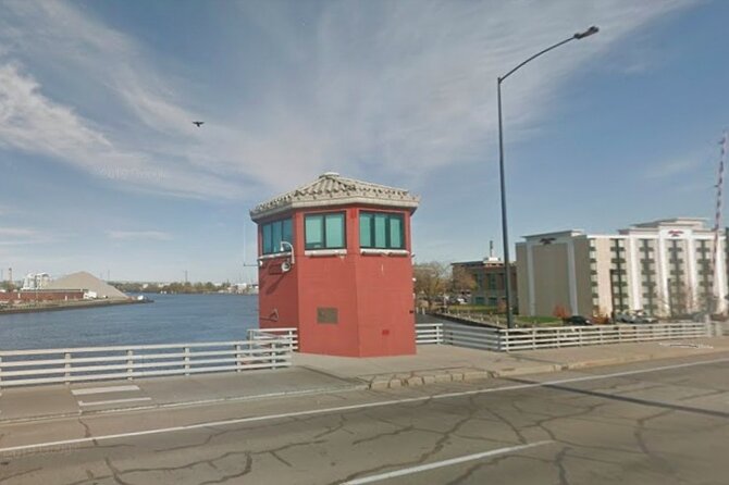 Self-Guided Green Bay Scavenger Hunt: Victory In Titletown - About Your Stay