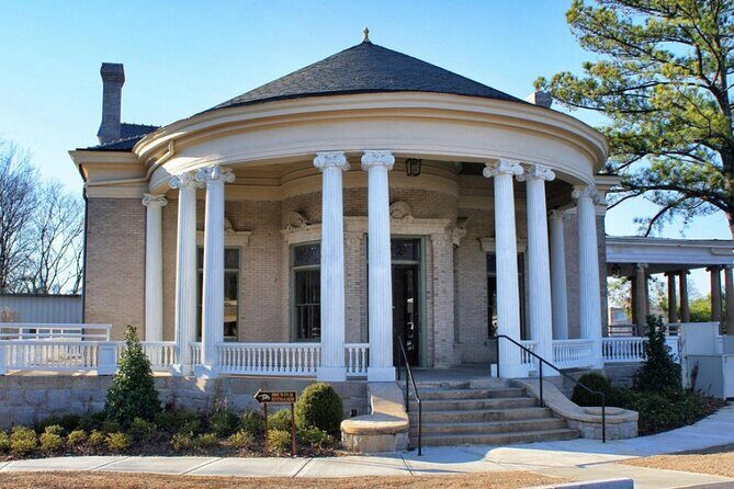 Self-Guided Scavenger Hunt: Hipsters Haven in Little Five Points - What About the Price and Value?