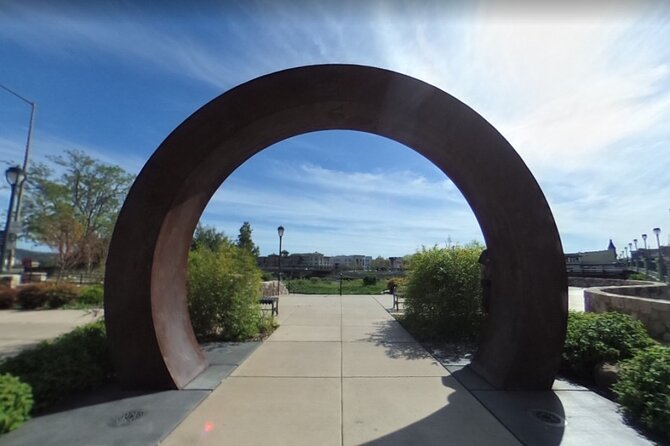Self-Guided Scavenger Hunt: Napa Reflections - Capturing Memories: Photo Challenges