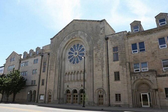 Self Guided Scavenger Hunt: Wichita, To The Arkansas River - About Your Stay