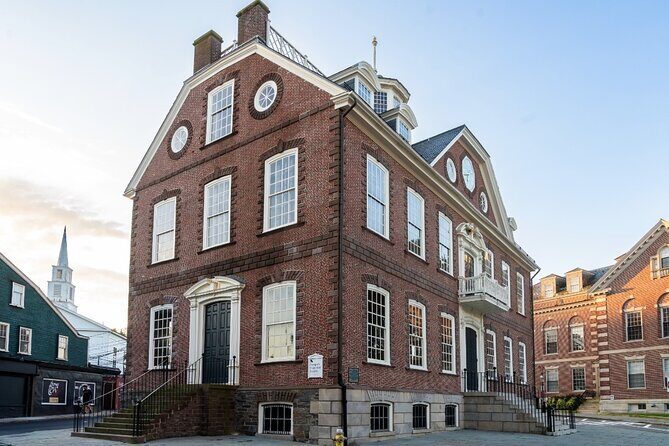 Self guided Tour of the Old Colony House - Key Points