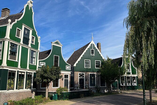 Self-guided walking tour over the Zaanse Schans - A Deep Dive into the Zaanse Schans Experience