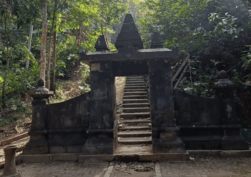 Selogriyo Temple & Java Rice Terrace Trek With Ticket - Good To Know