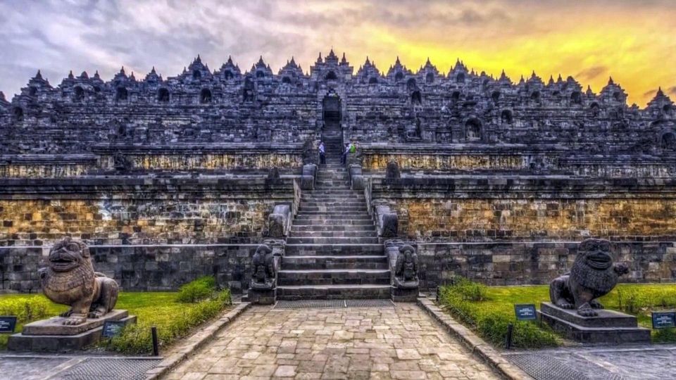 Semarang Port: Trip to Borobudurs Historic Marvel - Key Points