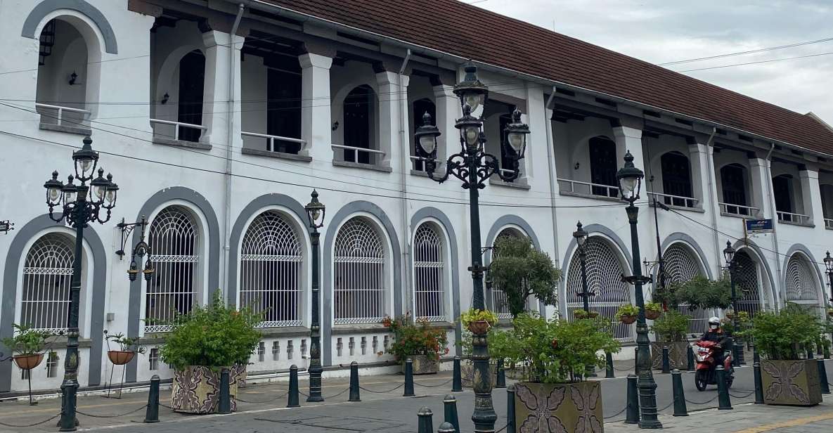 Semarang: Private Car Charter With Professional Driver - Additional Service for Airport Transfer