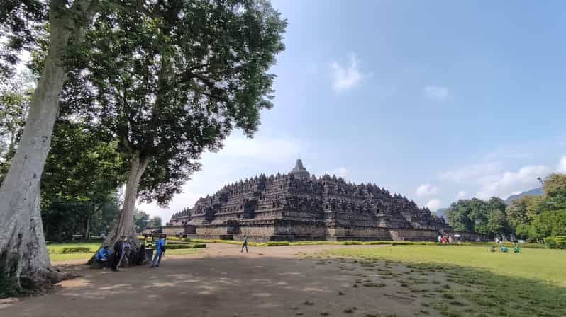 SEMARANG SHORE TOURS: BOROBUDUR TEMPLE EXCURSIONS - Borobudur Temple Details