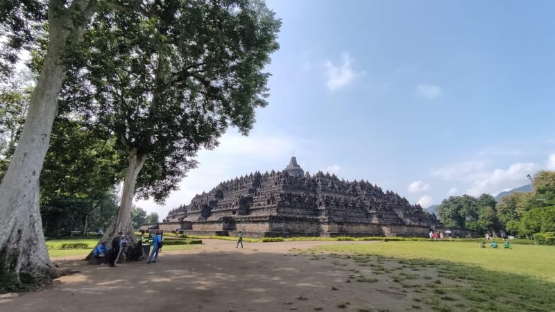 SEMARANG SHORE TOURS: BOROBUDUR TEMPLE EXCURSIONS - Guided Tour Options