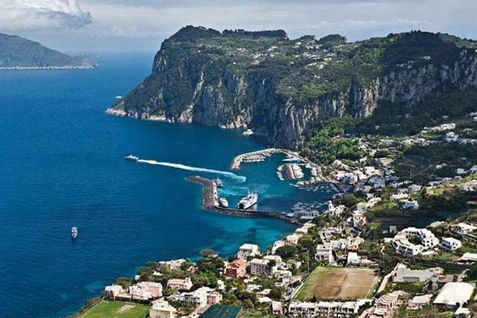Semi-Guided Capri Tour From Capri Pier at 10,15 - Timing and Crowd Expectations