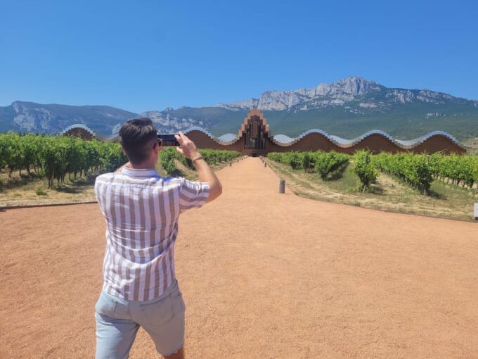 Semi-Private La Rioja Tour of 3 Premium Wineries From Bilbao - Free Cancellation and Payment Options