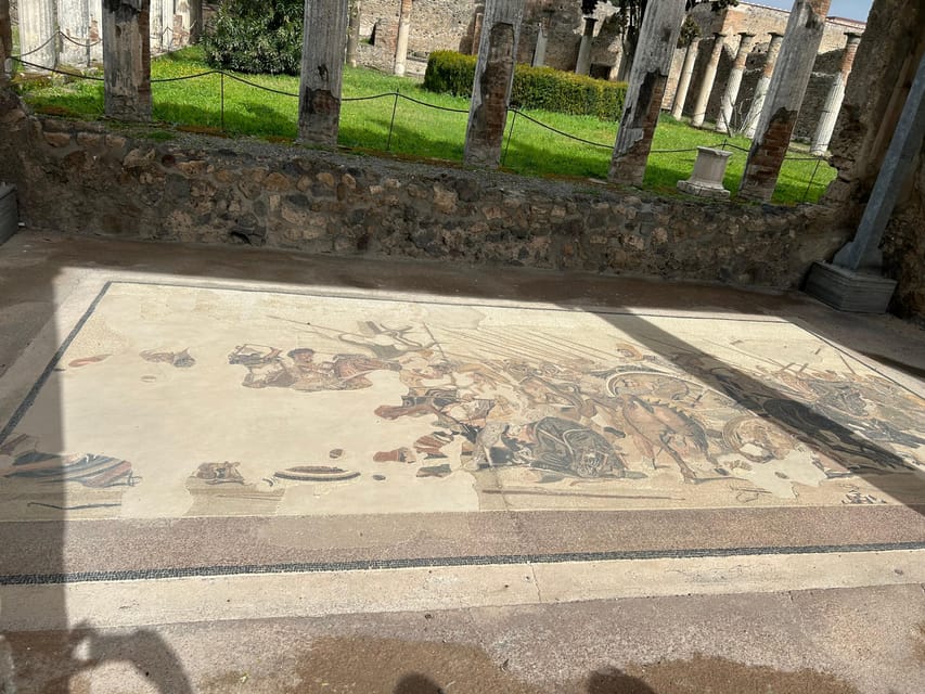 Semi-Private tour of Pompeii - The Tour Experience: A Detailed Look