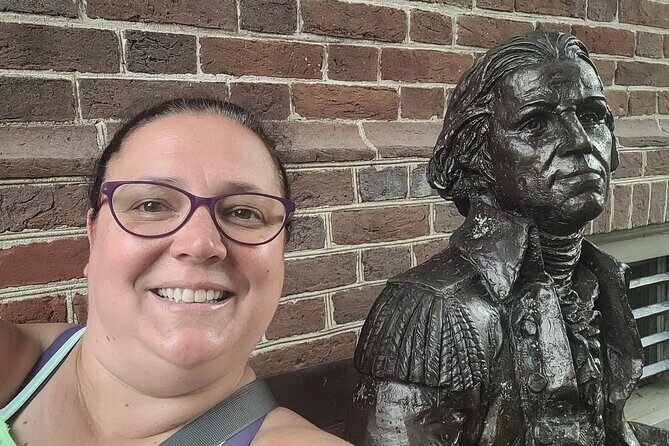 Semi-Private Walking Tour in Old Town Alexandria & Carlyle House - The Athenaeum & Waterfront Views