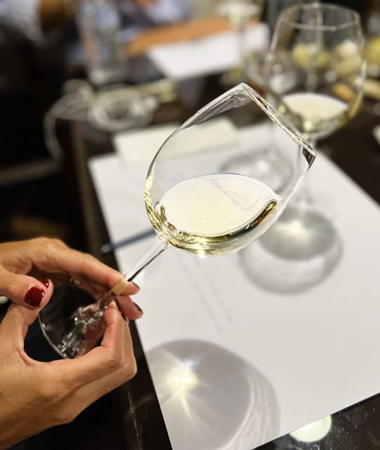 Sensory Tasting: Discover Wine With the 5 Senses - Delight in a Guided Tasting Experience