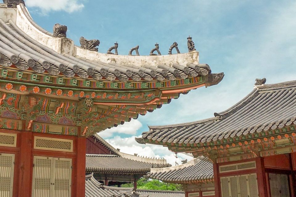 Seoul: Gyeongbok Palace and Bukchon Hanok Walking Tour - Tour Inclusions and Requirements