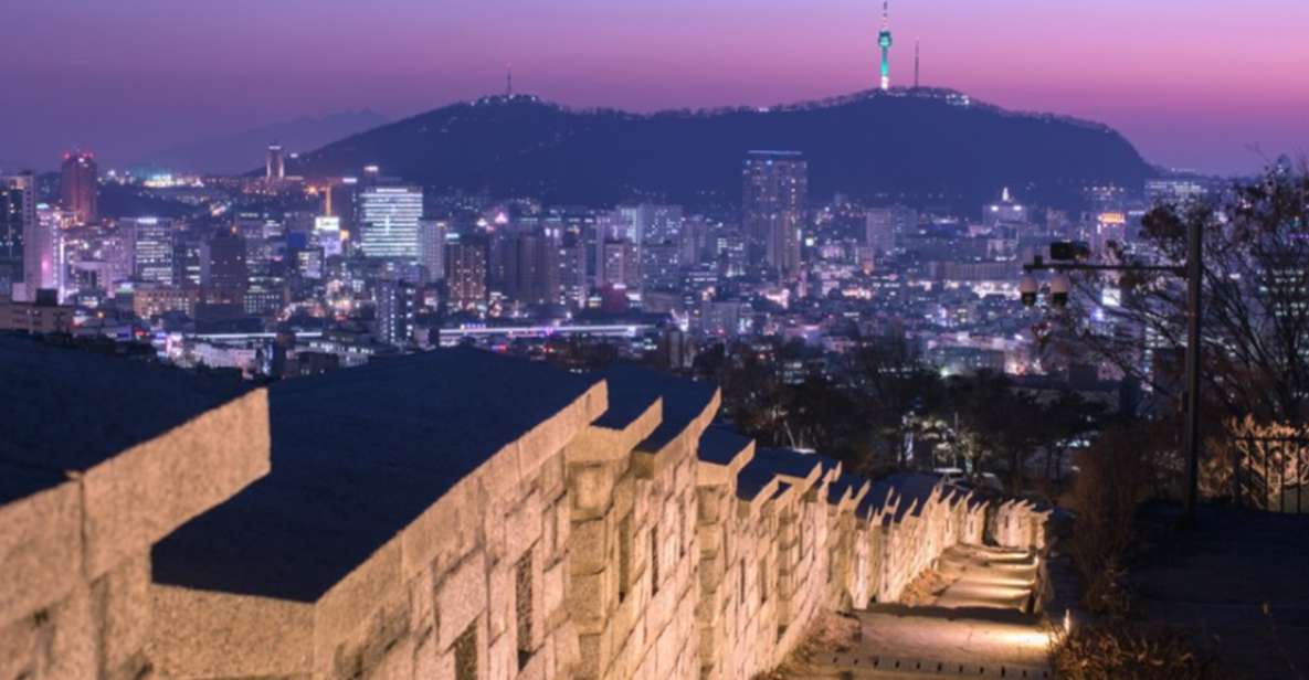 Seoul: Nighttime Tour of Palace, Market, Naksan Park & More - Key Points