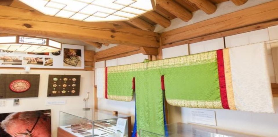 Seoul Olde Village Bukchon Hanok Walking Tour - History of Bukchon Hanok Village