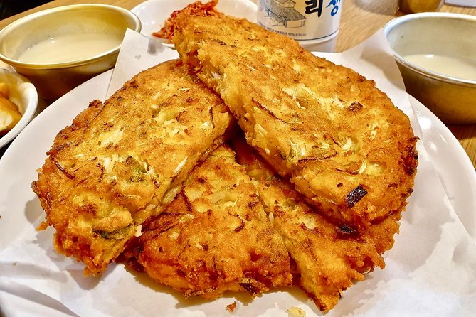 Seoul Private Walking Food Tour With Secret Food Tours - Accessibility Features