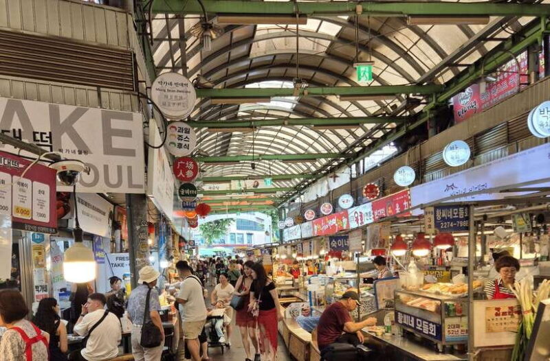 Seoul: UNESCO Palace and Street Foods Guided Tour - Who Is This Tour Best For?
