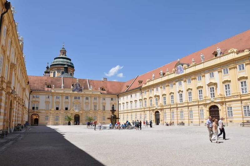 Serene Austrian Escape: Dürnstein, Melk, Salzburg, Hallstatt - An In-Depth Look at the Itinerary