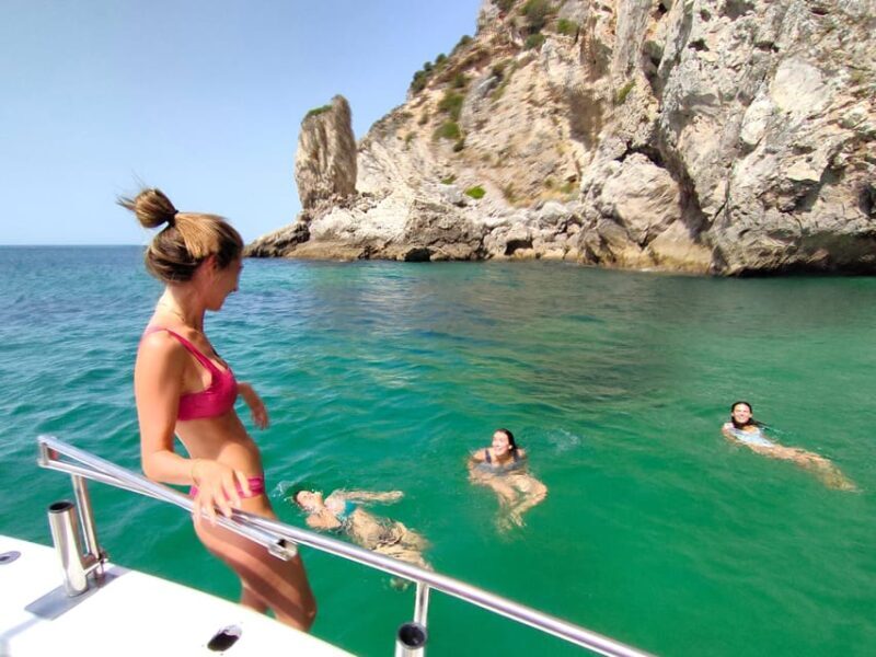Sesimbra: Exclusive Private Yacht tour with sea activities! - Key Points