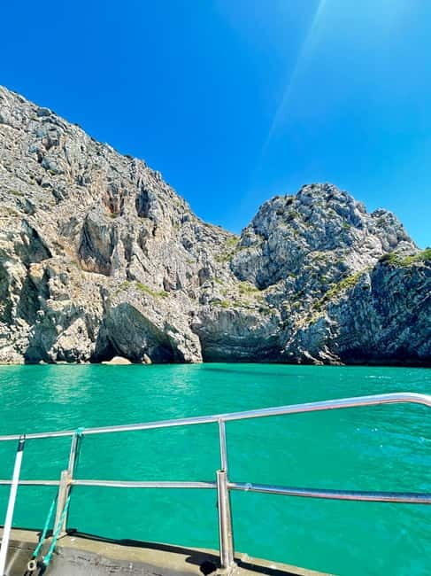 Sesimbra: Group tour along the coast (3 secret beaches) - Authentic Experiences and Genuine Value
