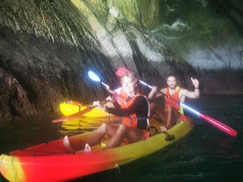 Sesimbra: Kayak Tour to Secret Beaches and Caves - Itinerary Highlights and Sights